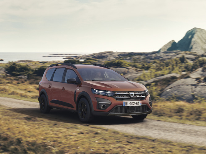 Dacia Jogger Camper, versione per il tempo libero in arrivo