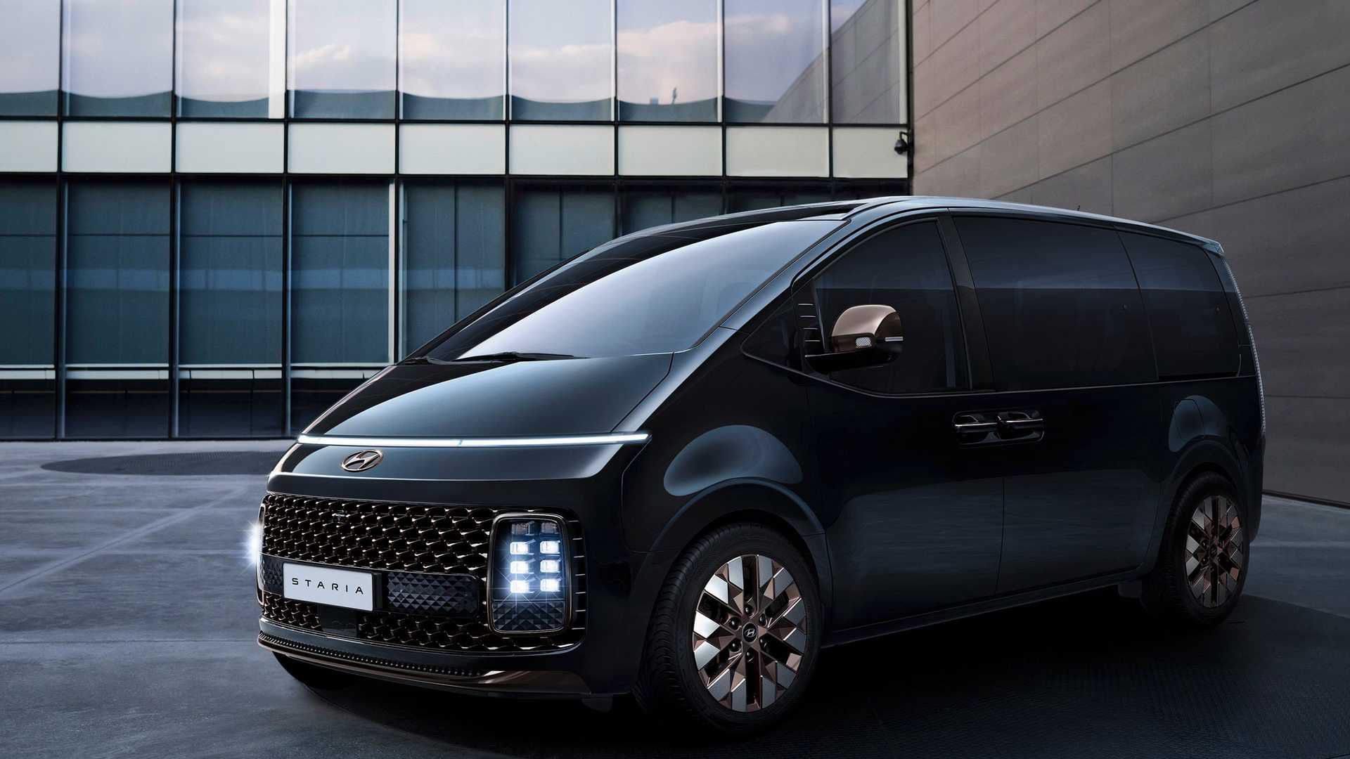 Hyundai Staria vue de côté