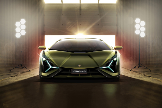 Lamborghini et l'électrification progressive Lamborghini e l’elettrificazione graduale