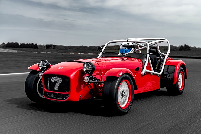 Caterham Seven 420 Cup, animale da pista