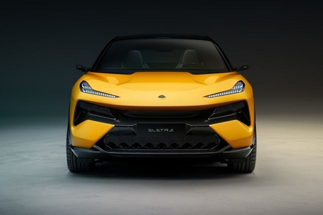 Lotus, le design du futur est un puzzle Lotus, il design del futuro è un rompicapo