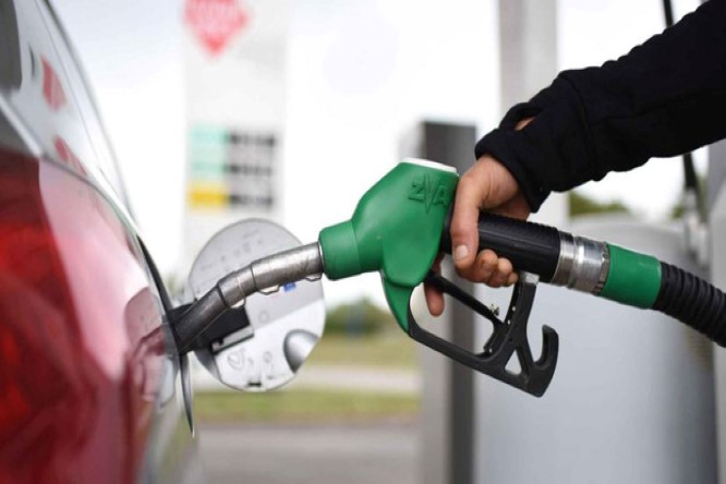 Stop benzina 2035, svolta storica ed epocale