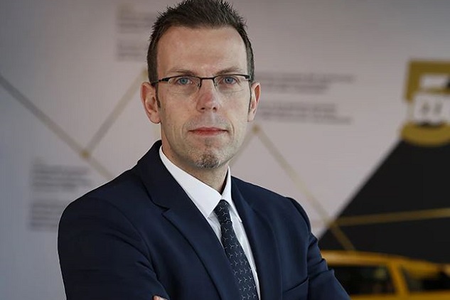 L’uomo che darà un’anima alle Lamborghini elettriche