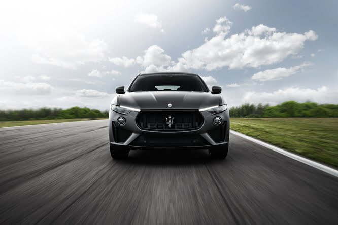 Marcell Jacobs, aussi rapide que la Maserati Levante Trofeo Marcell Jacobs, veloce come Maserati Levante Trofeo