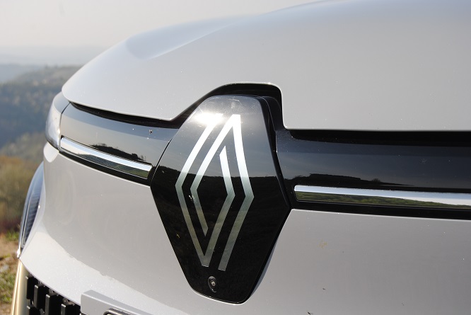 Renault vede la luce: la fase critica è alle spalle