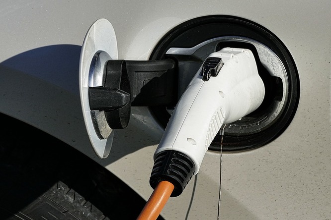 Incentivi auto, i correttivi sono ufficiali