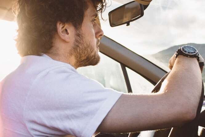 Colpi di sonno alla guida: i consigli su come prevenirli