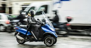 Est-il possible de conduire une moto 3 roues avec un permis B ? Conduite une moto 3 roues en agglomération