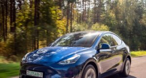 Tesla Model Y écrase la concurrence en devenant la voiture la plus vendue en Europe en 2023 Tesla Model Y
