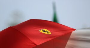 Sous la pluie de Barcelone, Ferrari et Red Bull testent une évolution majeure de la Formule 1 Sous la pluie de Barcelone, Ferrari et Red Bull testent une évolution majeure de la Formule 1